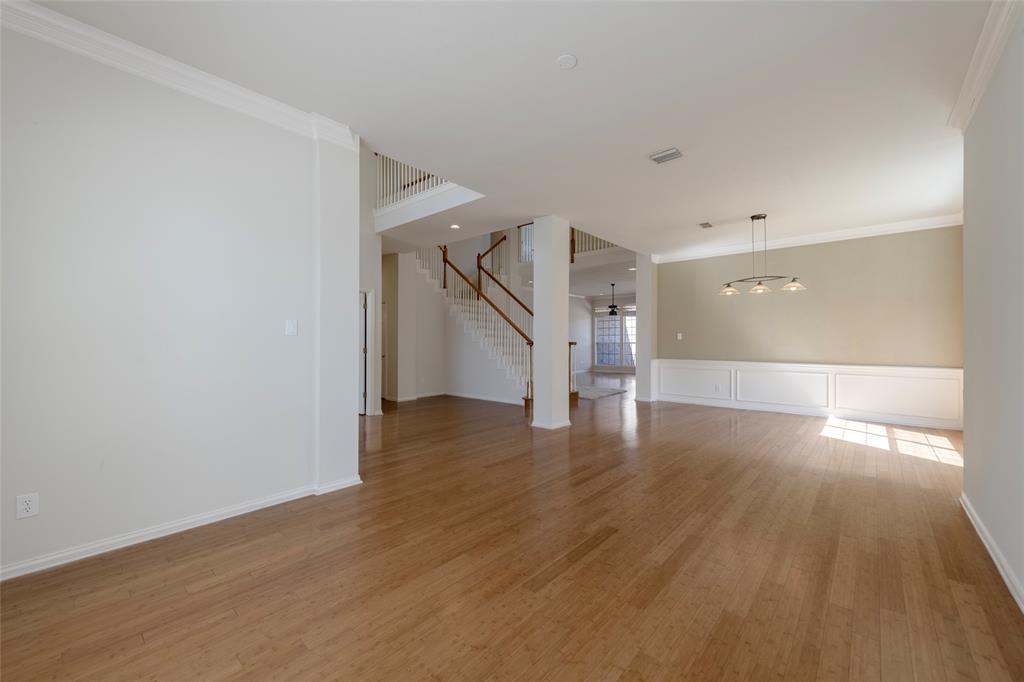 3704 Roxbury Lane
