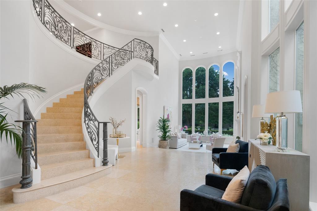 4241 Park Lane