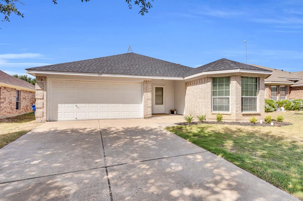 137 Old Settlers Trail