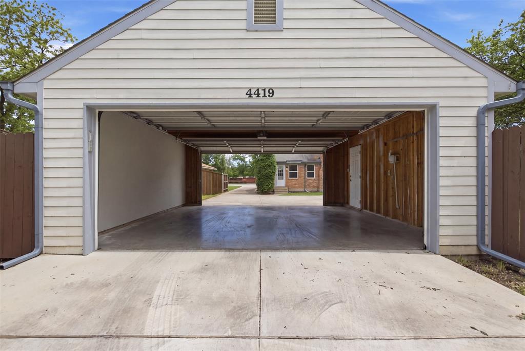 Caruth Terrace - Residential