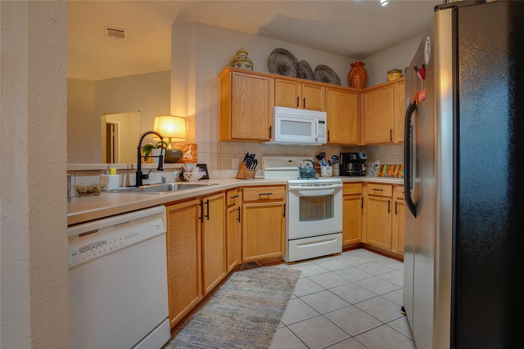 Eagles Nest At Westridge #1b - Residential Lease