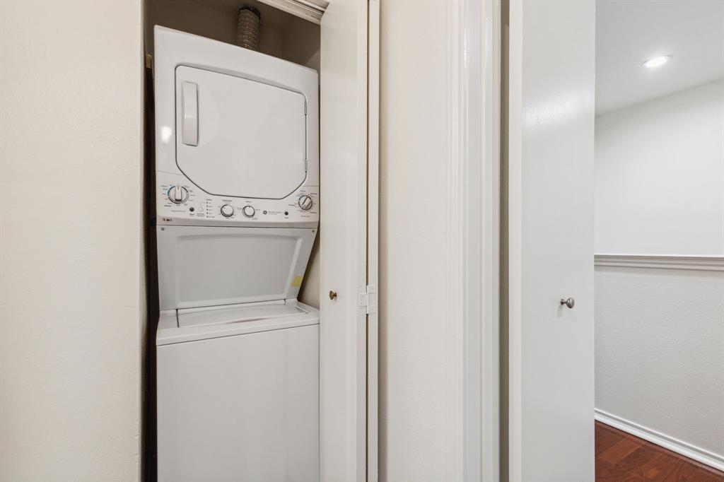 Boardwalk On The Pkwy Condos - Residential