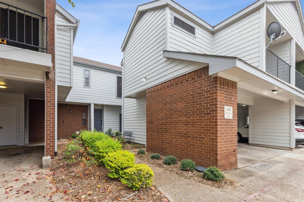 Boardwalk On The Pkwy Condos - Residential