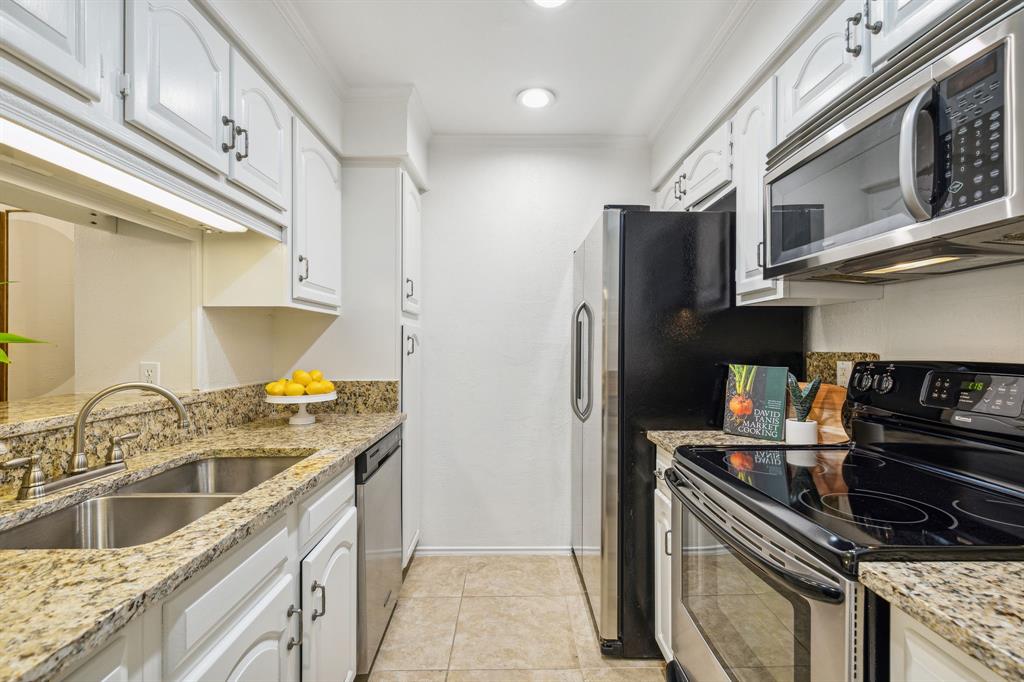 Boardwalk On The Pkwy Condos - Residential