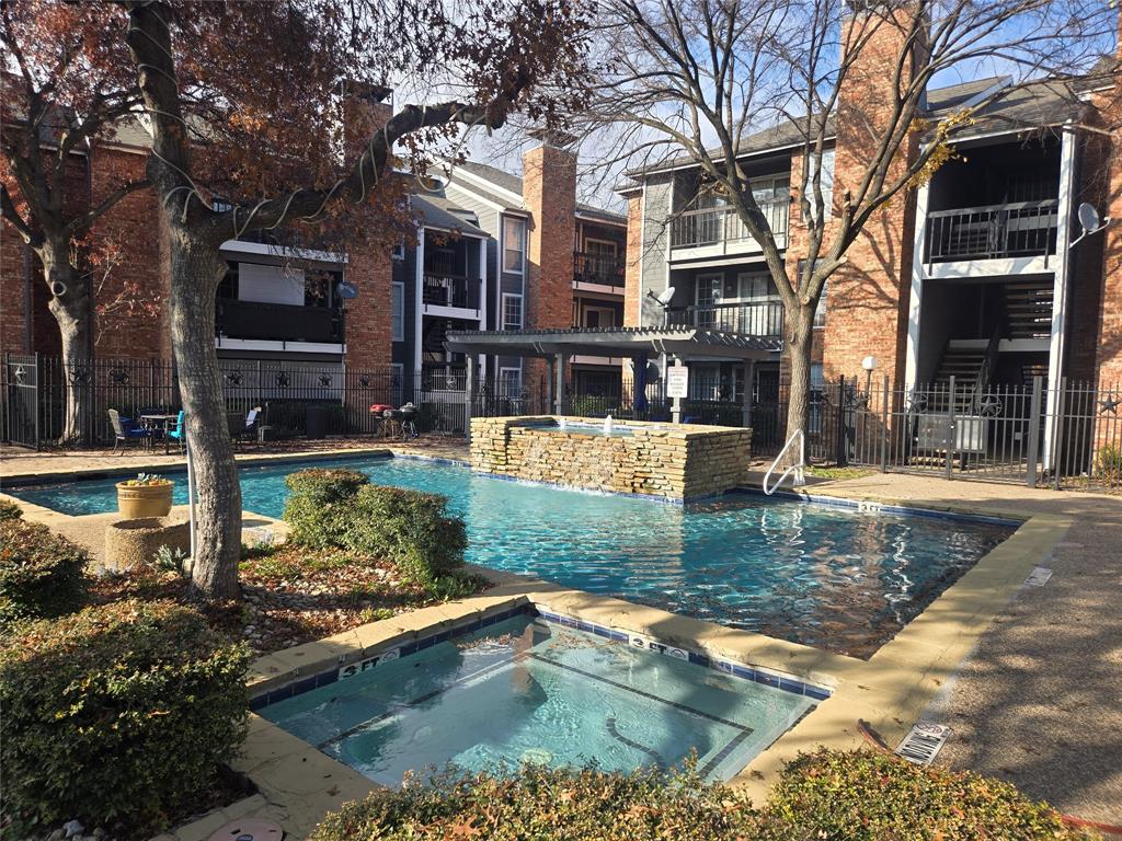 Cimarron Court Condo Ph 1 - Residential