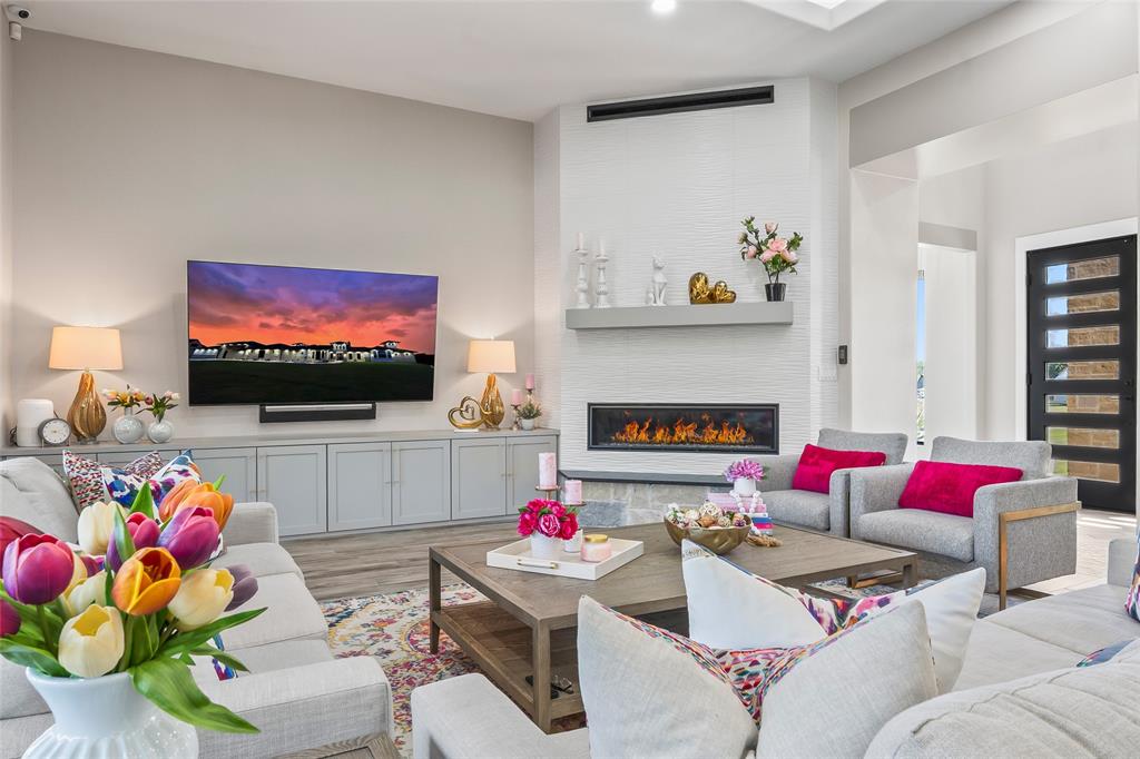 1889 Creekview Court