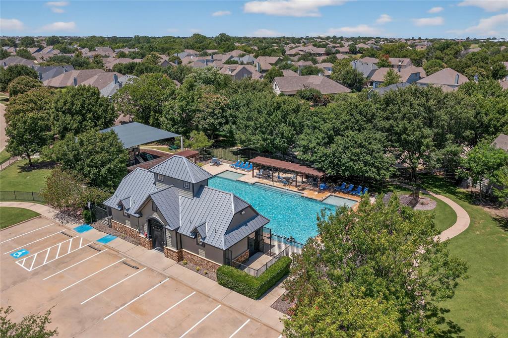 813 Deer Ridge Trail