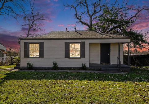 Photo of 5129 Penrod Court, River Oaks, TX 76114 (MLS # 21143987)