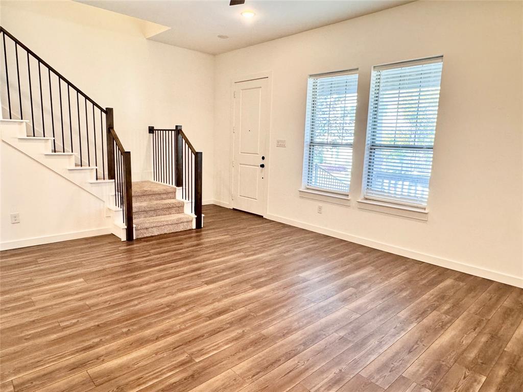 IRON HORSE COMMONS - Residential Lease