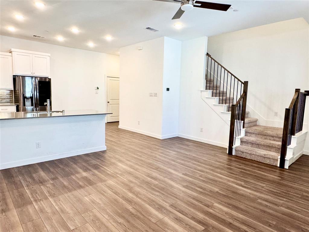 IRON HORSE COMMONS - Residential Lease