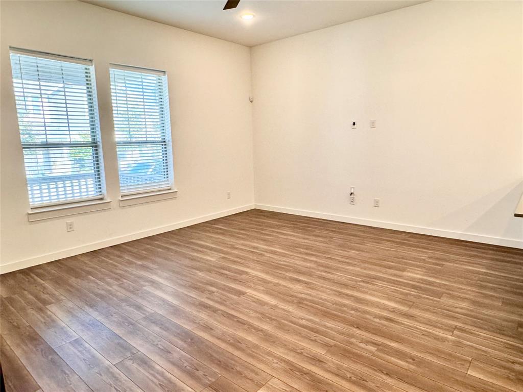 IRON HORSE COMMONS - Residential Lease