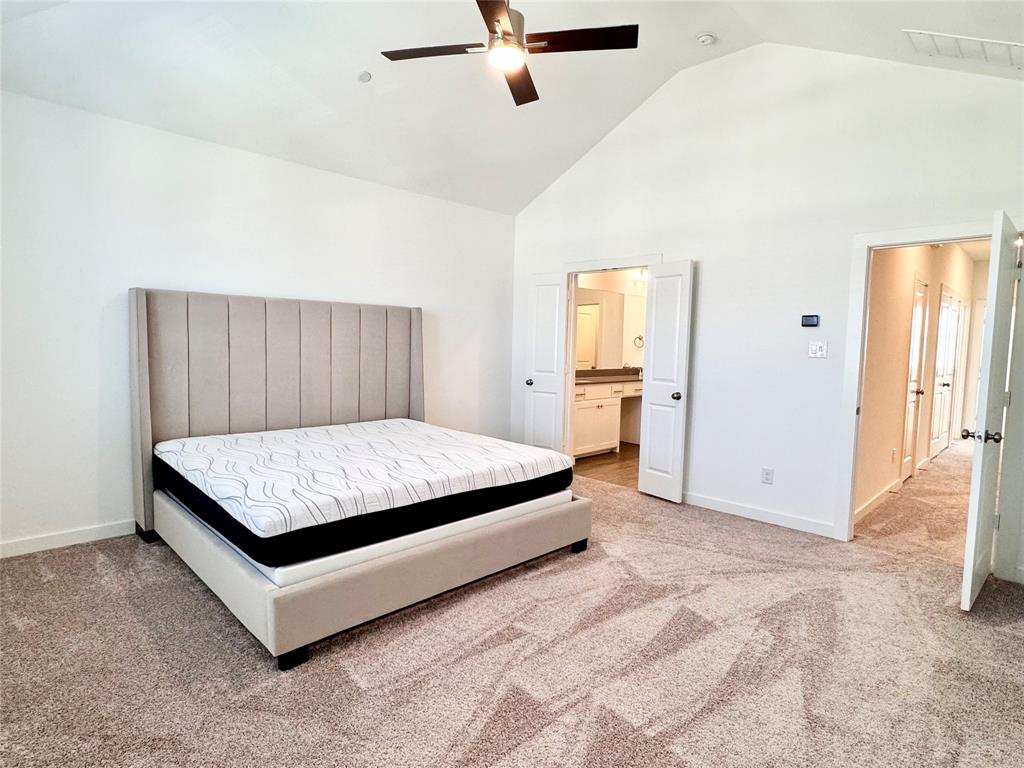 IRON HORSE COMMONS - Residential Lease