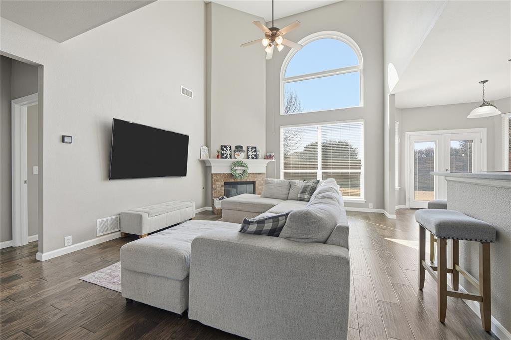 2736 Maple Creek Drive