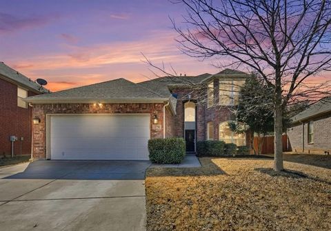 2736 Maple Creek Drive Fort Worth TX 76177