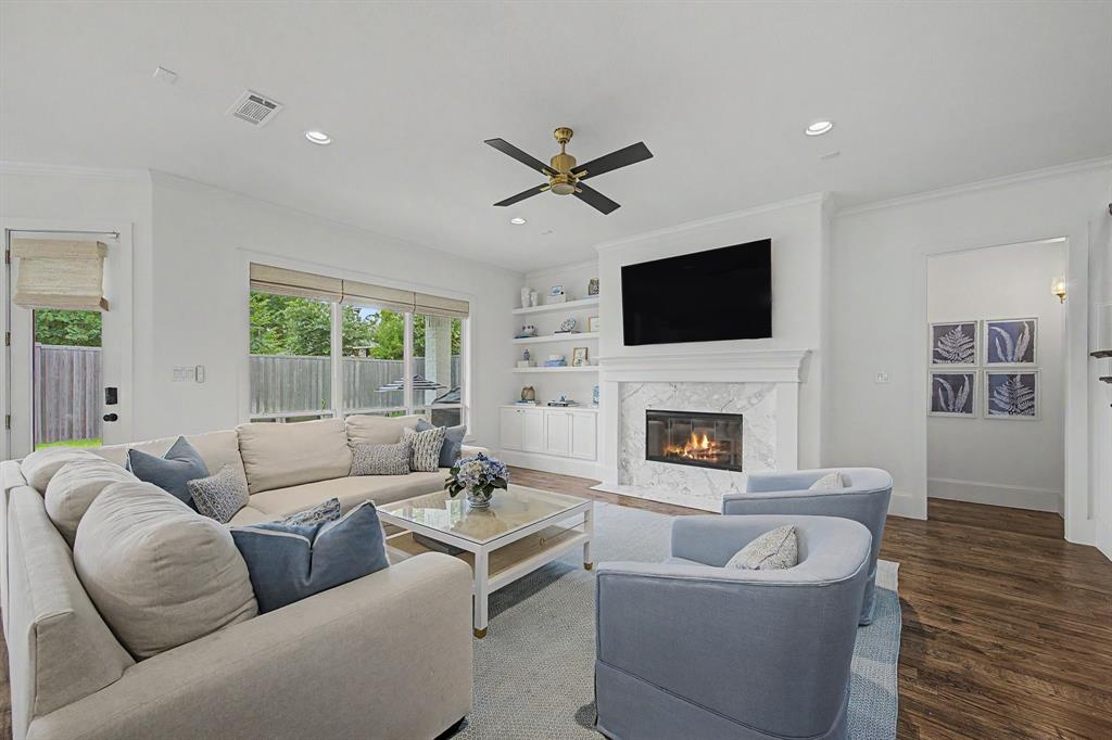559 Coolair Drive