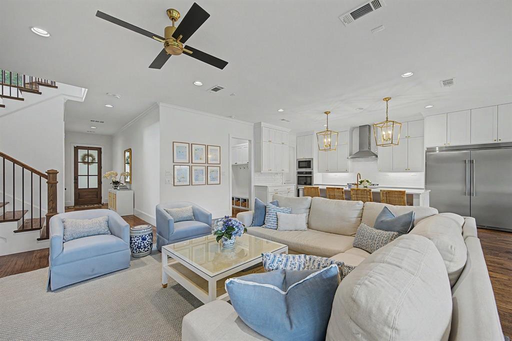 559 Coolair Drive