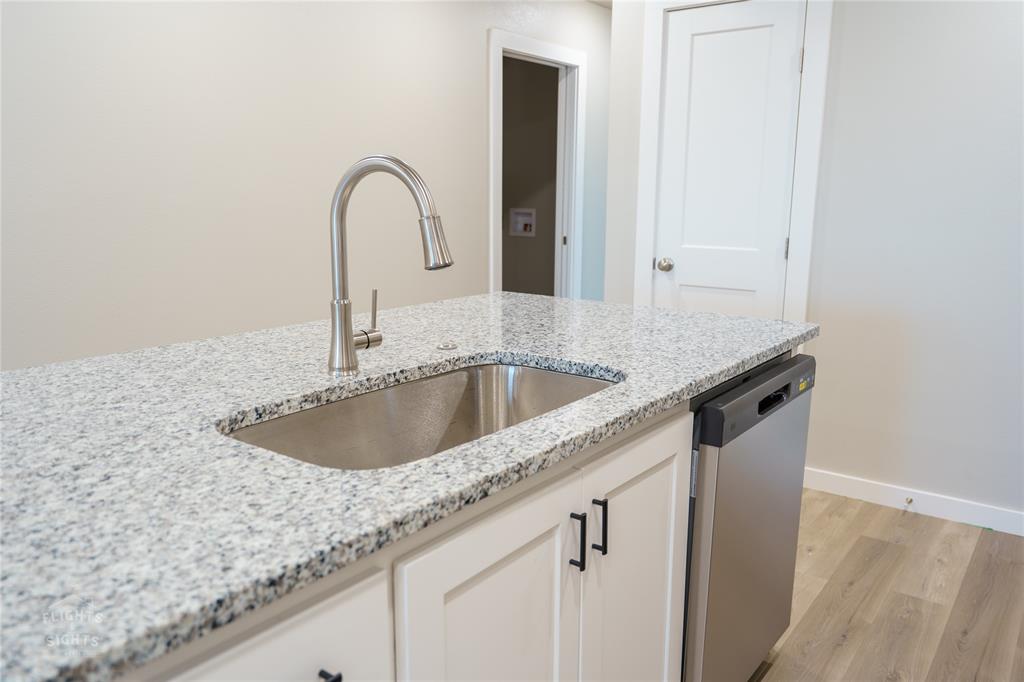 Sandy Crk Vlg Add Sec 2 - Residential Lease