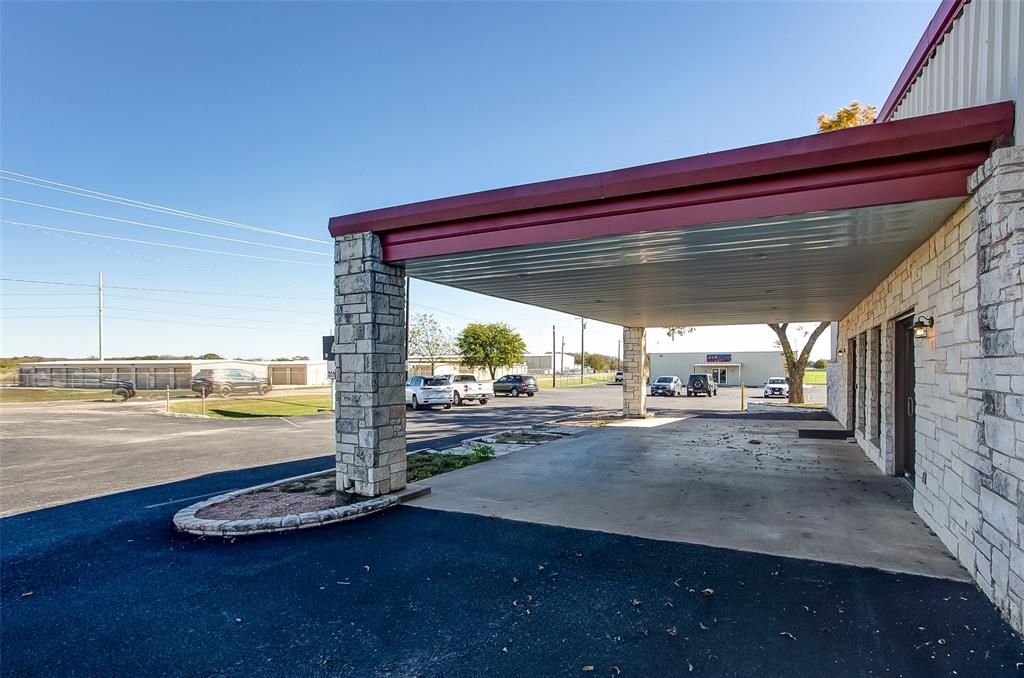 2420 Bob White Drive