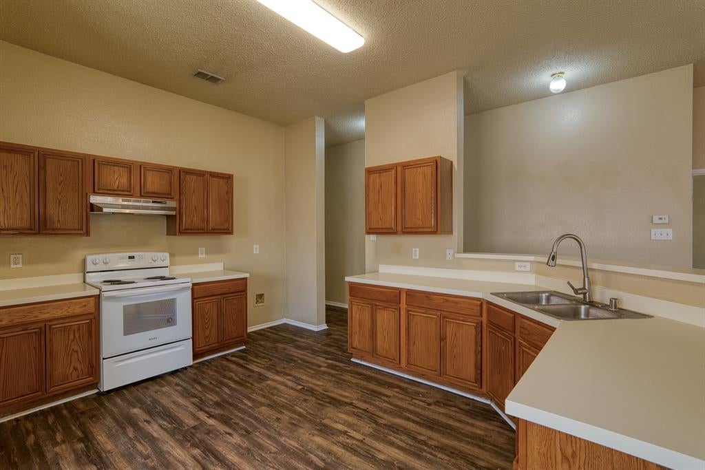 612 Pineview Lane