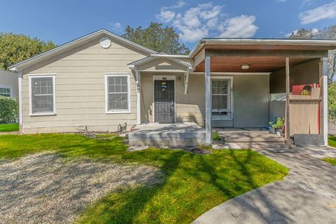 2101 Pine Avenue Waco TX 76708