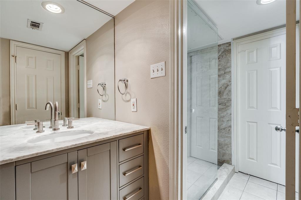 Sutton Place Condos - Residential Lease