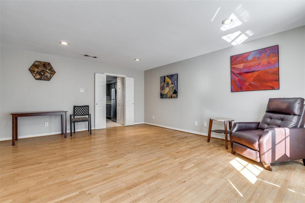 Sutton Place Condos - Residential Lease