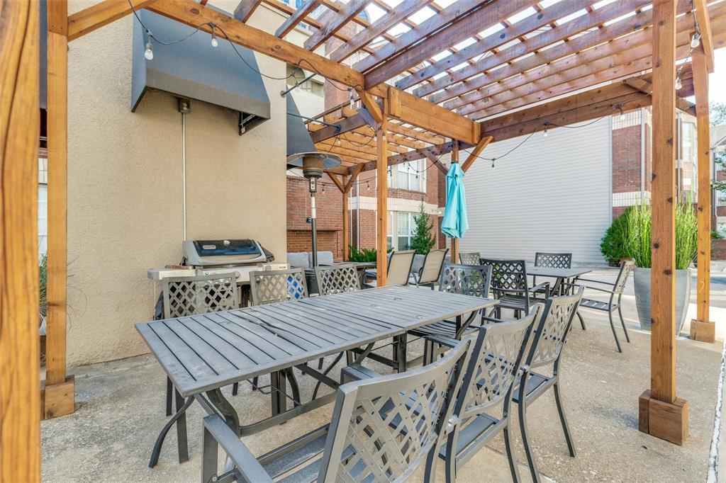 Sutton Place Condos - Residential Lease