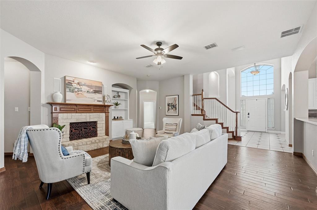 2085 Club Lake Circle