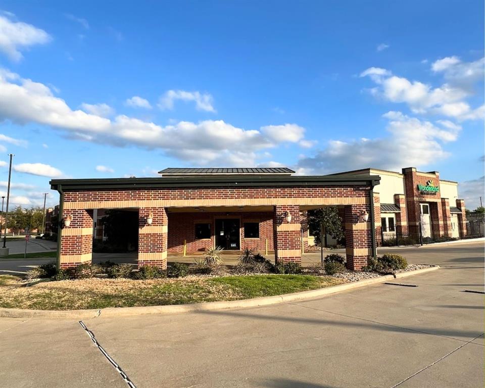 2090 Market Place Boulevard