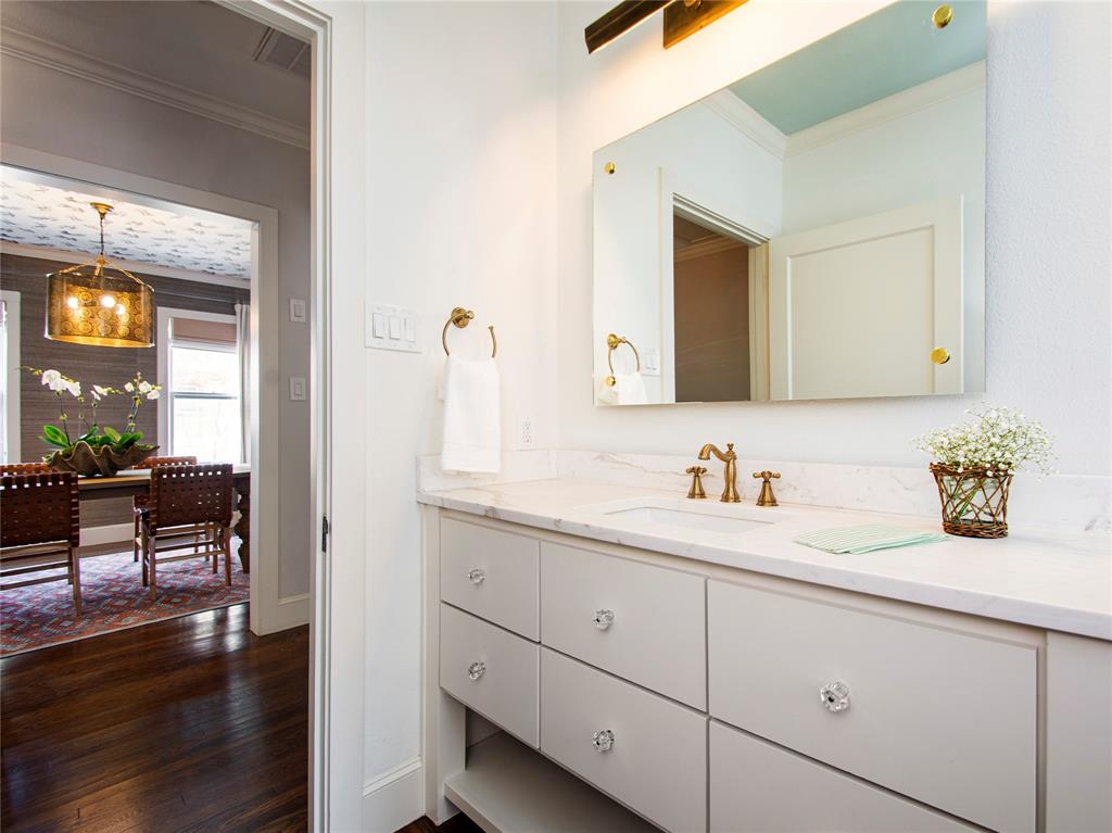 Kessler Square - Residential Lease