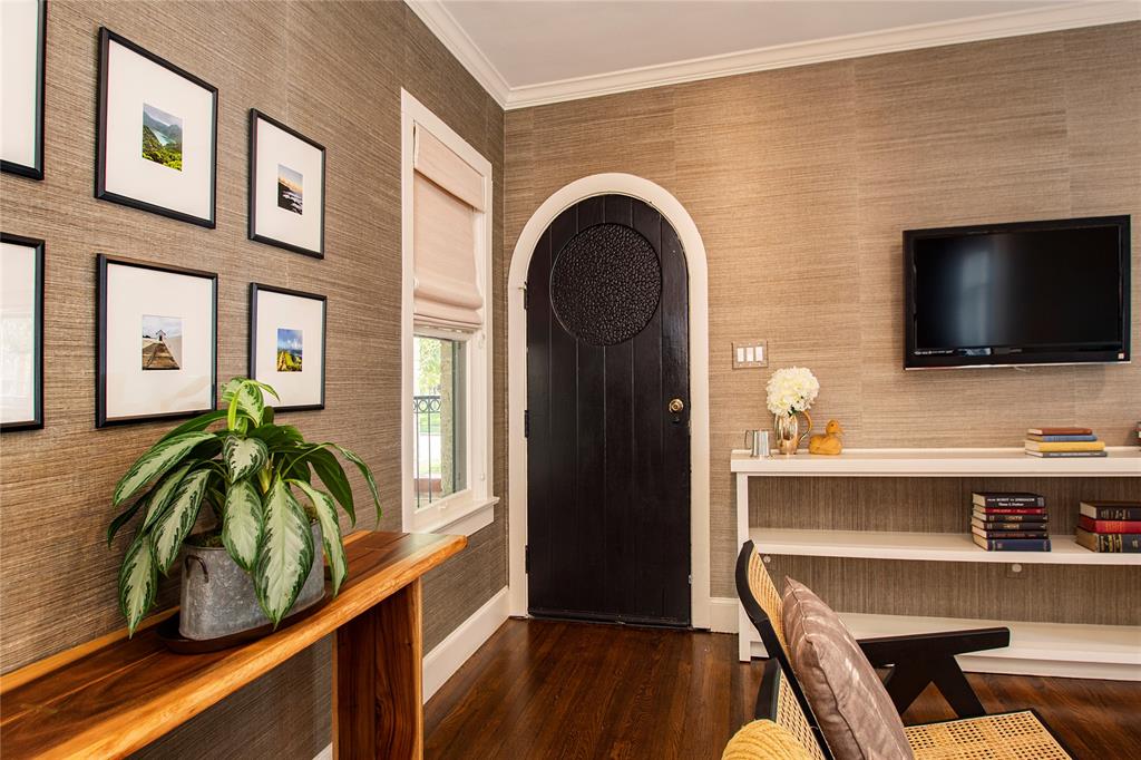 Kessler Square - Residential Lease