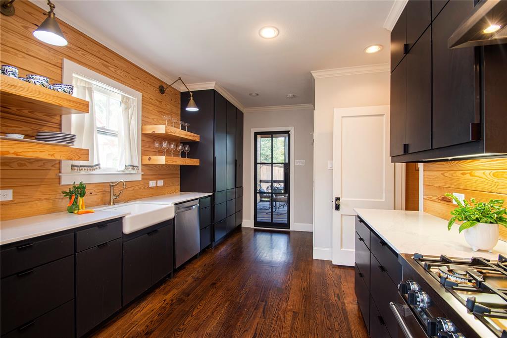 Kessler Square - Residential Lease