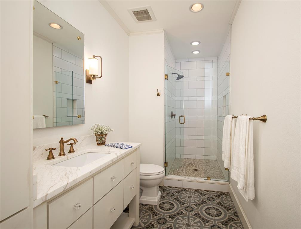 Kessler Square - Residential Lease