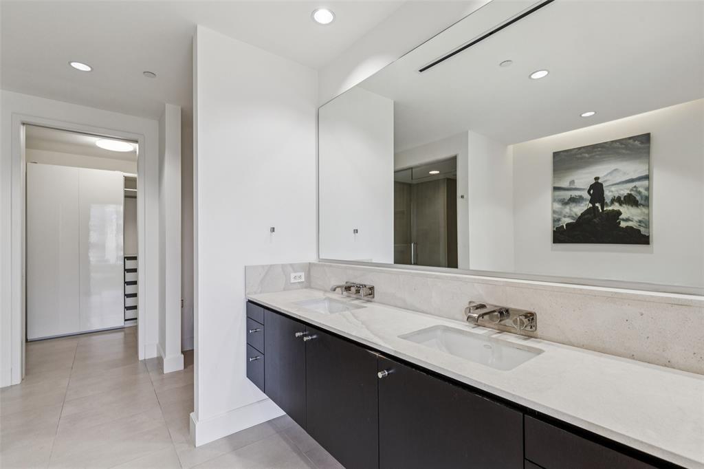 South Tower Residences - Residential