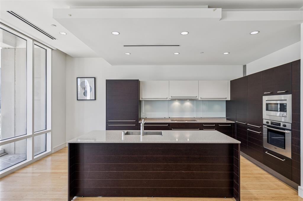 South Tower Residences - Residential