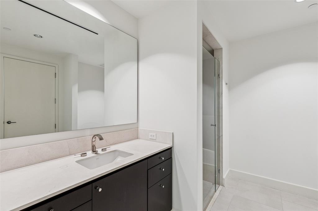 South Tower Residences - Residential