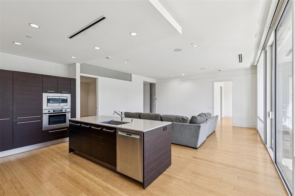 South Tower Residences - Residential