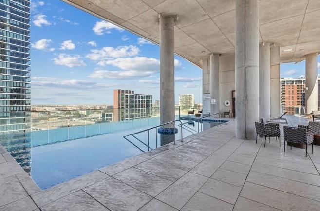 South Tower Residences - Residential