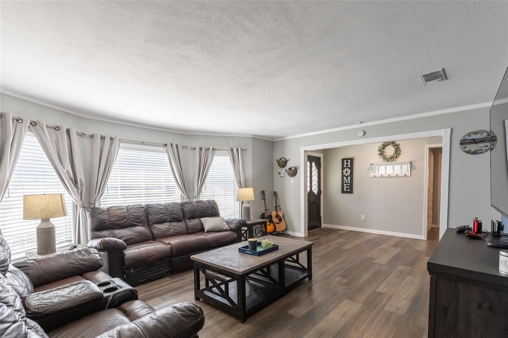 1842 Elmwood Drive
