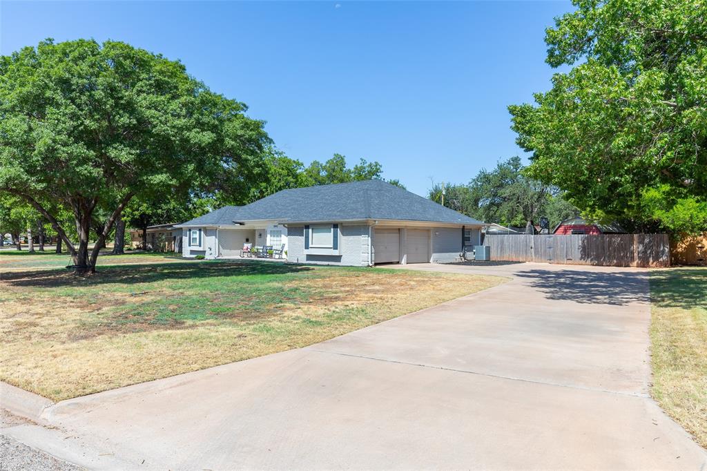 1842 Elmwood Drive