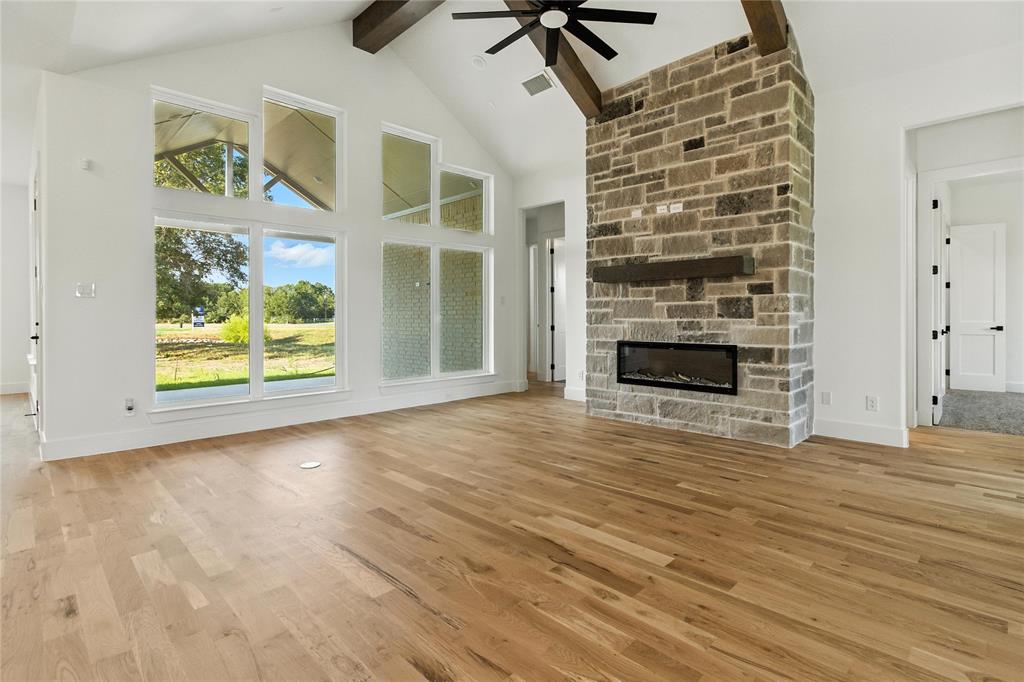 3914 Southern Oaks Drive