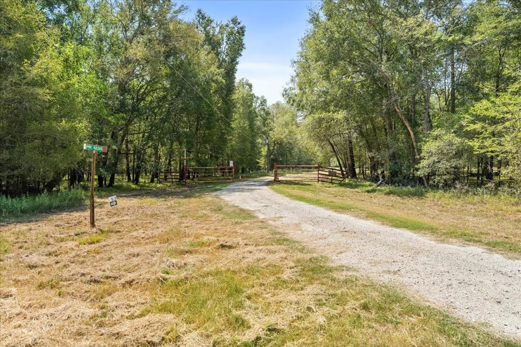 0 Private Road 1235