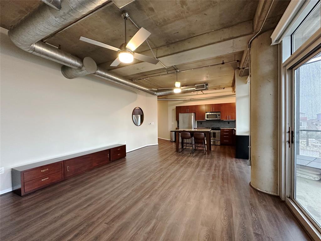Beat At The South Side Station - Residential