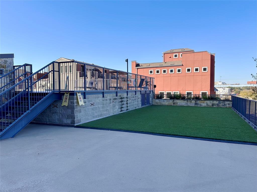 Beat At The South Side Station - Residential