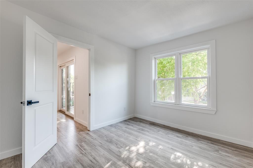 Oakhollow Condo - Residential