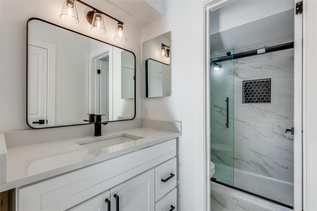 Oakhollow Condo - Residential