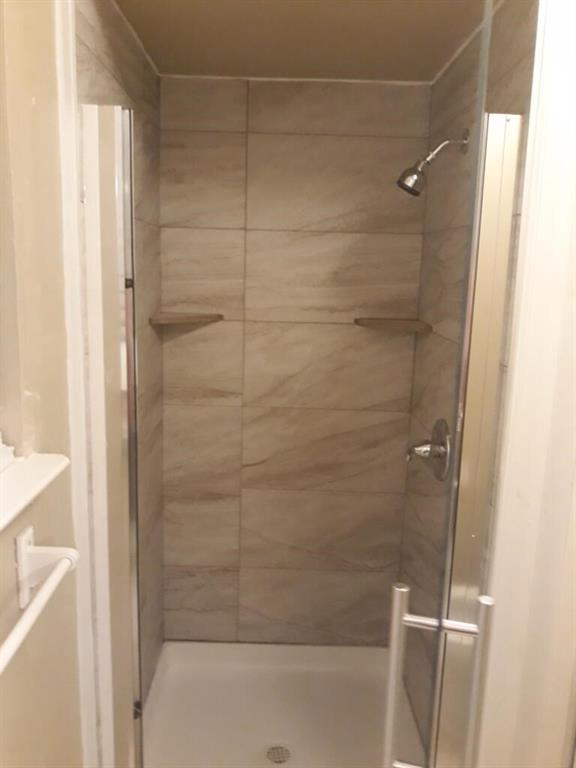 5410 Kings Manor Drive