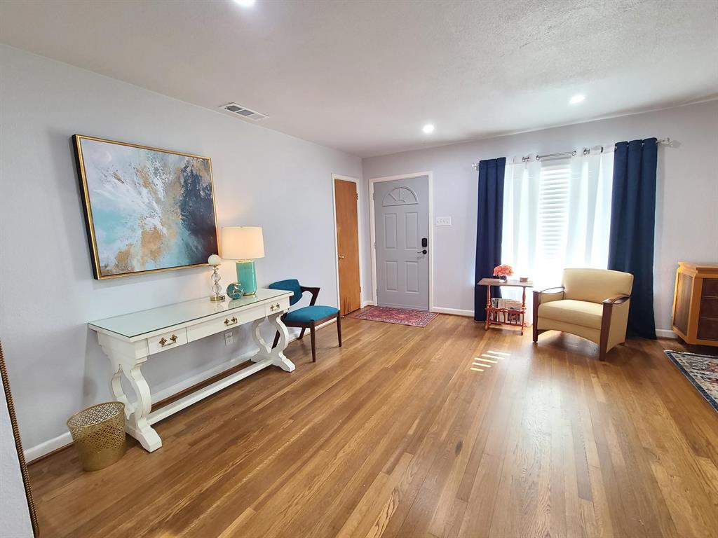 Parkdale Heights Rev - Residential Lease