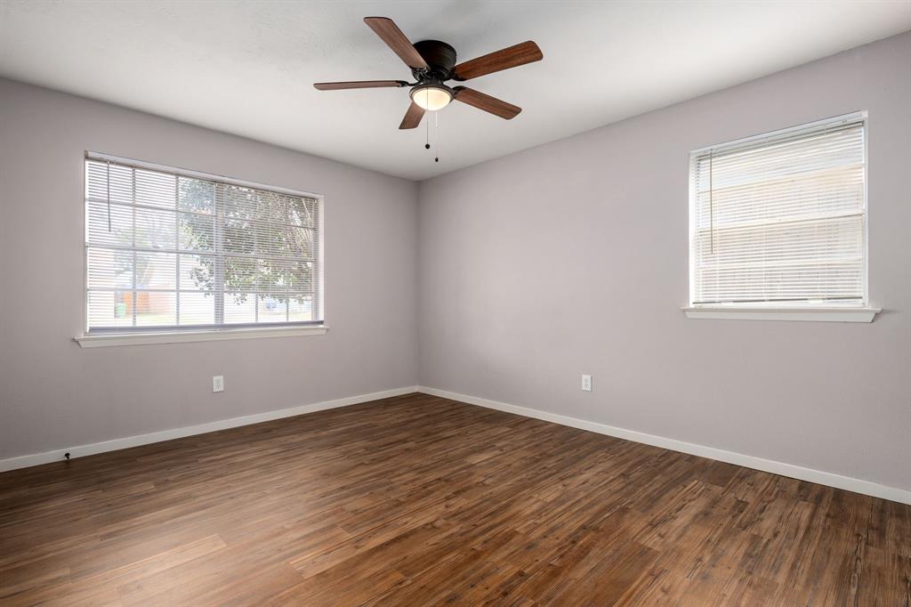 Bell Manor - Residential