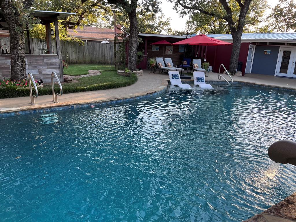 Carlton - Residential